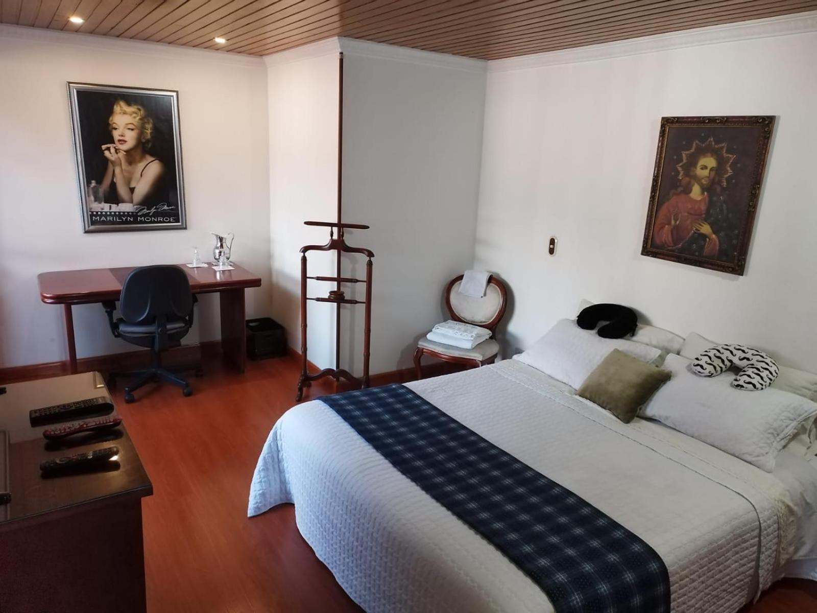 Elias Di Caprio - Habitaciones - Bogotá Eksteriør billede